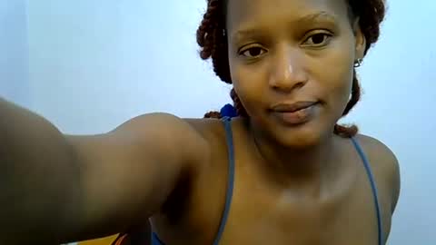 Snapshot of sweet_melod chatting on 07.16.26 Linda online show from 07.16.26