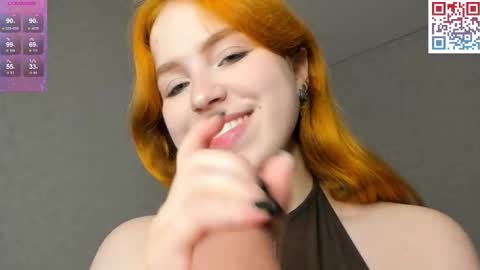 Snapshot of sweet_mia666 chatting on 10.17.25 Mia online show from 10.17.25