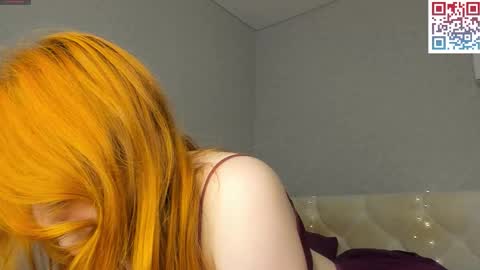 Snapshot of sweet_mia666 chatting on 10.19.25 Mia online show from 10.19.25