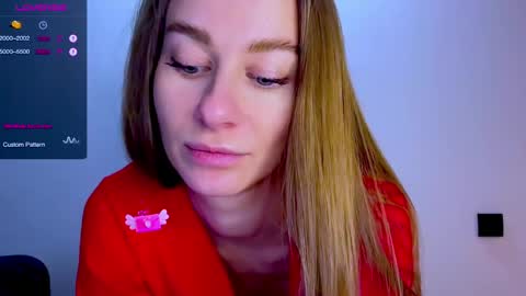 Mia online show from 04.14.26