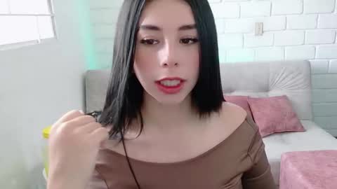 Sweet  Mia online show from 10.09.25