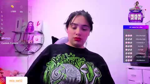 Mia Johns online show from 11.29.25