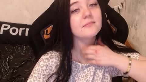 Snapshot of sweet_my_dream chatting on 10.13.25 sweet_my_dream online show from 10.13.25