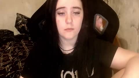 Snapshot of sweet_my_dream chatting on 02.18.26 sweet_my_dream online show from 02.18.26