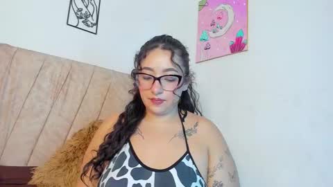 Snapshot of sweet_p_ chatting on 10.15.25 Cristina online show from 10.15.25