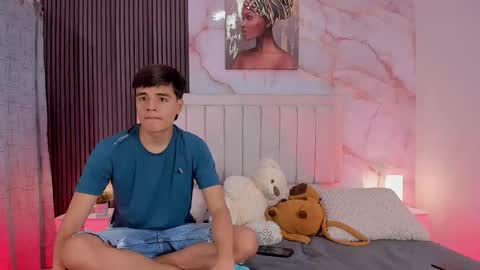 Snapshot of sweet_petter chatting on 11.07.25 Petter online show from 11.07.25