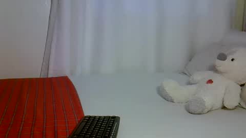 Ari online show from 10.21.25