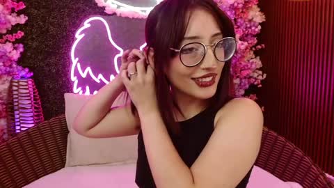 Roxanee online show from 04.13.26