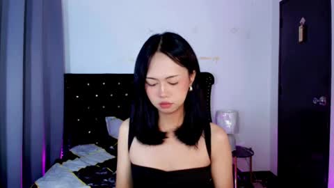Snapshot of sweet_savii chatting on 05.17.26 lovesavii online show from 05.17.26