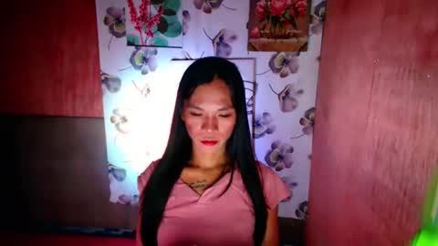 Snapshot of sweet_sexyzhiennexxx chatting on 11.18.25 Zhienne online show from 11.18.25