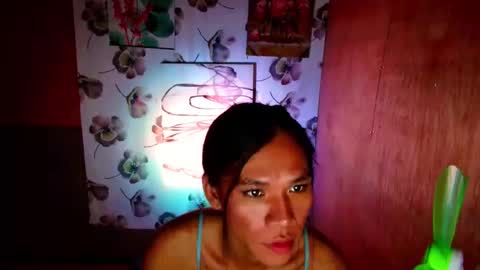 Snapshot of sweet_sexyzhiennexxx chatting on 11.18.25 Zhienne online show from 11.18.25