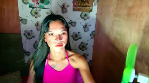 Snapshot of sweet_sexyzhiennexxx chatting on 11.20.25 Zhienne online show from 11.20.25