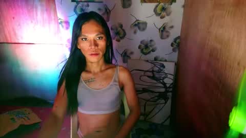 Snapshot of sweet_sexyzhiennexxx chatting on 11.24.25 Zhienne online show from 11.24.25