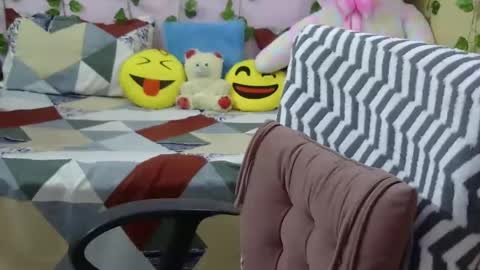 Snapshot of sweet_shivani chatting on 02.15.25 sweet_shivani online show from 02.15.25