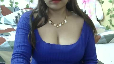 Snapshot of sweet_shivani chatting on 02.22.25 sweet_shivani online show from 02.22.25