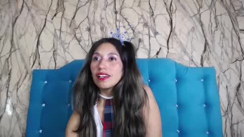 Snapshot of sweet_skylove_ chatting on 01.04.25 Adriana online show from 01.04.25