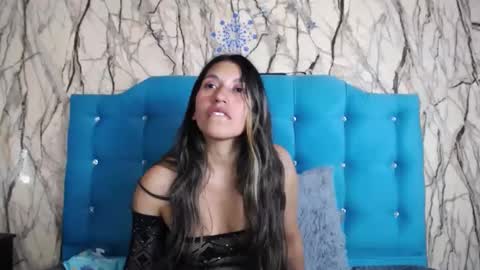 Snapshot of sweet_skylove_ chatting on 01.12.25 Adriana online show from 01.12.25