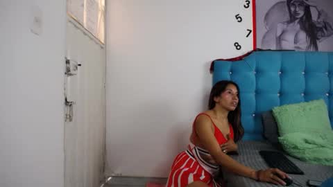 Snapshot of sweet_skylove_ chatting on 09.29.25 Adriana online show from 09.29.25