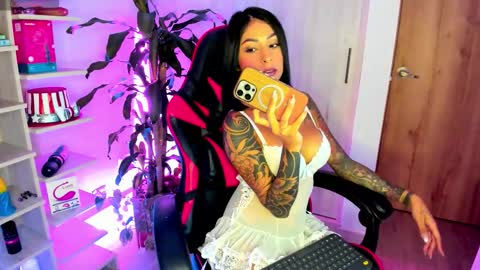 sophie leone online show from 10.19.25