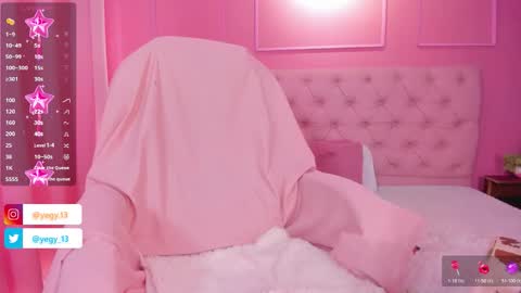 Snapshot of sweet_starxx chatting on 10.21.25 Yeileen online show from 10.21.25