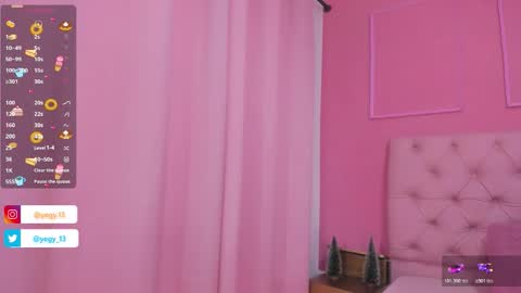 Snapshot of sweet_starxx chatting on 12.13.25 Yeileen online show from 12.13.25