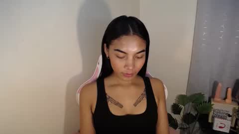 Snapshot of sweet_trishaxx chatting on 11.07.25 Trisha online show from 11.07.25