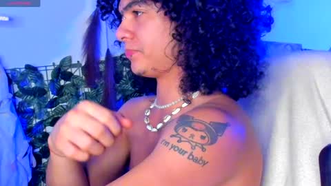 Steven independent model online show from 01.25.25