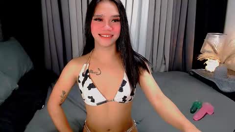 bea takashi  online show from 10.15.25