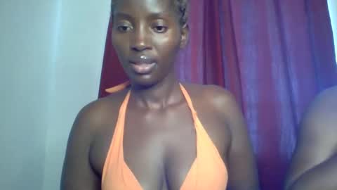 Snapshot of sweet_zuri3 chatting on 03.07.25 zuri online show from 03.07.25