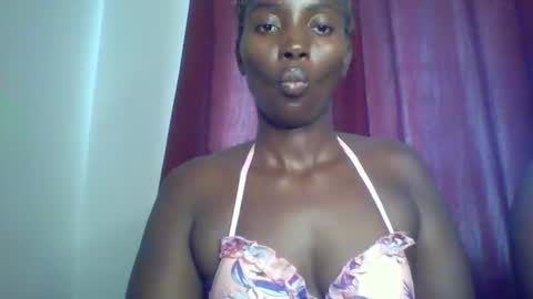 Snapshot of sweet_zuri3 chatting on 03.08.25 zuri online show from 03.08.25
