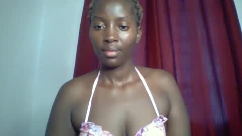 Snapshot of sweet_zuri3 chatting on 03.12.25 zuri online show from 03.12.25