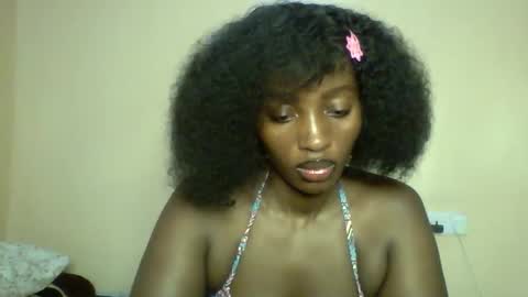 Snapshot of sweet_zuri3 chatting on 09.24.25 zuri online show from 09.24.25