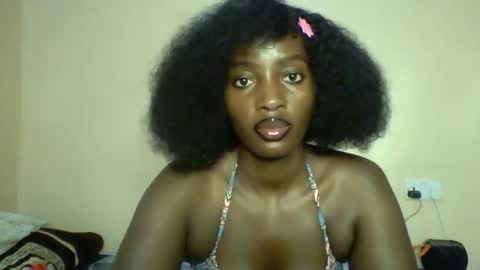 Snapshot of sweet_zuri3 chatting on 09.24.25 zuri online show from 09.24.25