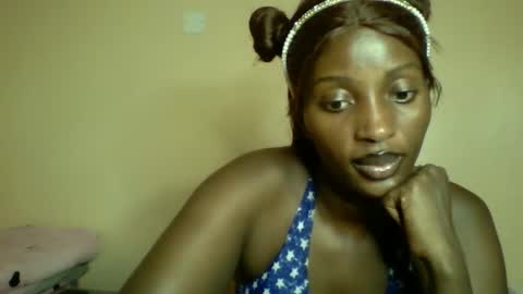 Snapshot of sweet_zuri3 chatting on 10.06.25 zuri online show from 10.06.25