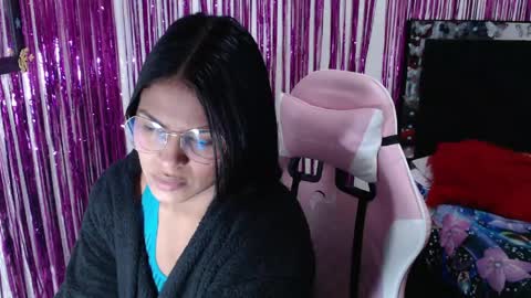 Snapshot of sweetalmaa chatting on 04.18.26 Alma online show from 04.18.26