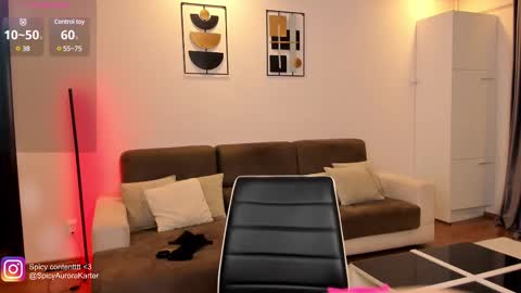 Snapshot of sweetameliaa chatting on 03.01.25 Amelia 3 - Im a naughty girl3 online show from 03.01.25