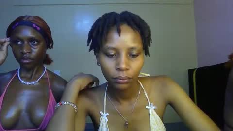 Snapshot of sweetbaby_30 chatting on 04.14.26 Sweetbaby 30 online show from 04.14.26