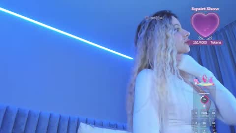 Snapshot of sweetbabyxx2021 chatting on 01.08.26 sweetbabyxx2021 online show from 01.08.26