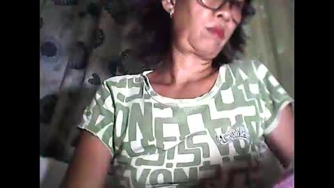 Snapshot of sweetbella24 chatting on 05.28.26 im anne online show from 05.28.26