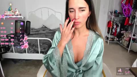 Anna online show from 01.17.25