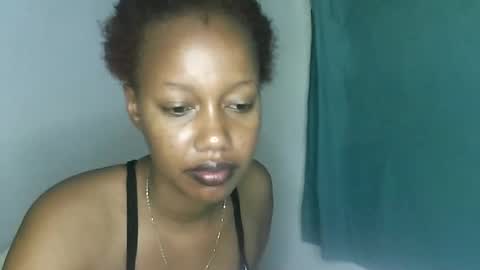 Snapshot of sweetcaramel2030 chatting on 12.27.24 caramel online show from 12.27.24