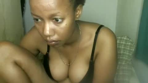 Snapshot of sweetcaramel2030 chatting on 02.20.25 caramel online show from 02.20.25