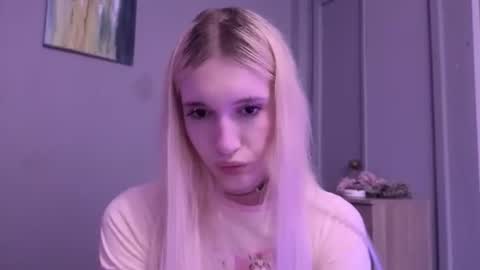 Snapshot of sweetcrystalll chatting on 06.30.26 sweetcrystalll online show from 06.30.26