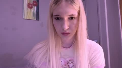 Snapshot of sweetcrystalll chatting on 07.16.26 sweetcrystalll online show from 07.16.26