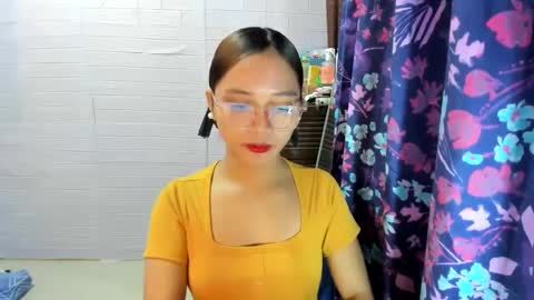 SOPHIA online show from 03.12.25