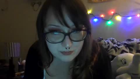 Snapshot of sweetdarcydoll chatting on 10.20.25 sweetdarcydoll online show from 10.20.25