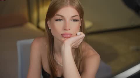 Snapshot of sweetdesiree_ chatting on 09.23.25 Amelia online show from 09.23.25