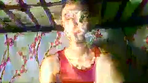 Snapshot of sweetdimple69 chatting on 10.24.25 sweetdimple69 online show from 10.24.25