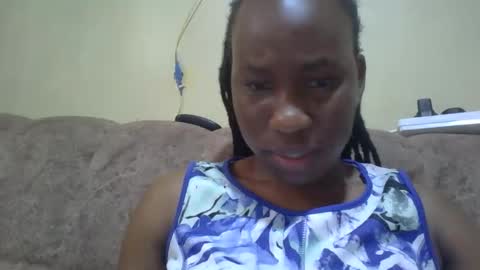 Snapshot of sweetdiva2012 chatting on 05.05.26 sweetdiva2012 online show from 05.05.26
