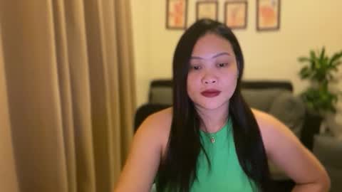 Snapshot of sweetestsmile_ chatting on 09.11.25 Khaye online show from 09.11.25